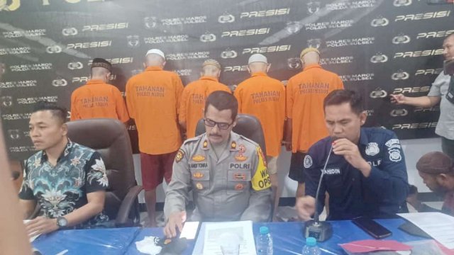 Wakapolres Maros, Kompol Andi Tonra saat ekspose, pada Jumat (7/10/2022) siang /Ist