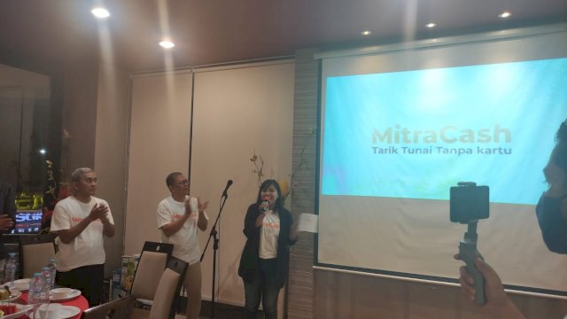 Launching resmi Mitracash, layanan tarik tunai tanpa kartu dari Bank Hasamitra. 