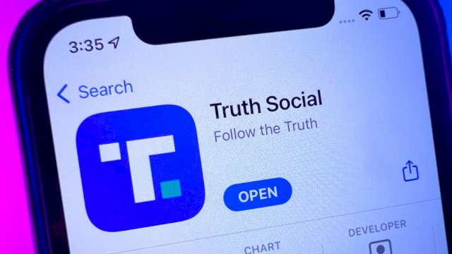 Google Akhirnya Setujui Truth Social, Medsos Besutan Trump di Play Store