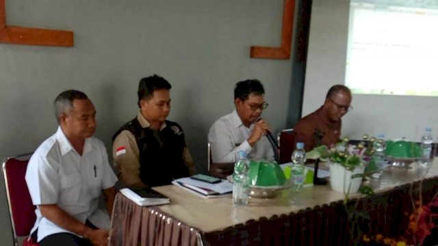  Rapat Evaluasi Musim Tanam (MT) Oktober 2021 &ndash; Maret 2022 (OKMAR) dan Musim Tanam Agustus &ndash; September 2022 (ASEP), Rabu (12/10/2022), di Ruang Pertemuan Warkop Dg. Aziz Kecamatan Masamba/IST