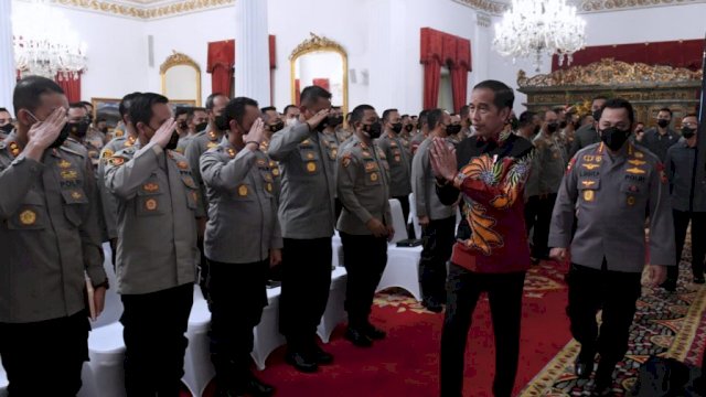 Presiden Jokowi saat memberi pengarahan kepada jajaran Polri, di Istana Negara, Jakarta, Jumat (14/10/2022).