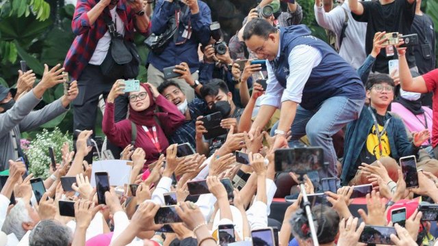 Pemprov DKI Jakarta bersama relawan menggelar acara perpisahan untuk Gubernur DKI Jakarta Anies Baswedan yang masa jabatannya berakhir tepat hari ini. Foto: dok liputan6