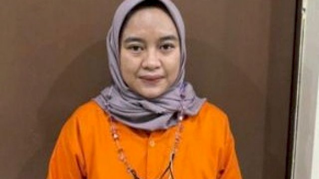 Beredar Foto Owner SLV Travel Kenakan Baju Orange