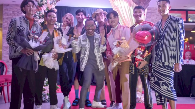 Tampil Keren dengan Busana Etnik, Arlook Siapkan 8 Model Baju Khusus untuk Pria