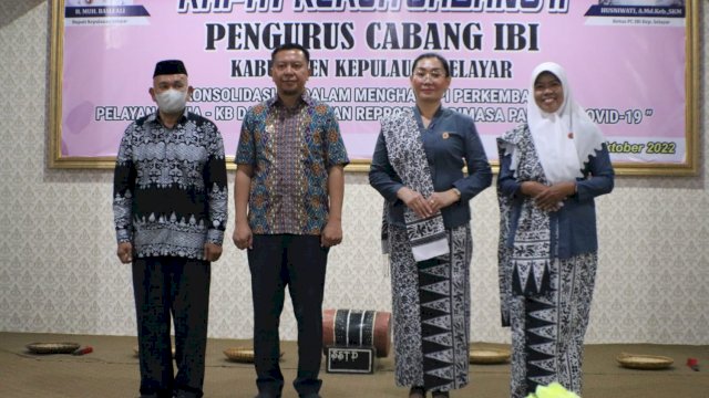 apat Kerja Cabang II Ikatan Bidan Indonesia(IBI)Kepulauan Selayar, di Ruang Pola Kantor Bupati, Sabtu (29/10)/IST