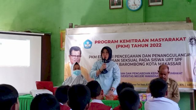 Kegiatan Program Kemitraan Masyarakat yang digelar dosen Sosiologi Pendidikan FIS-H UNM/Ist