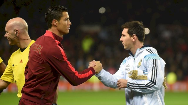 Cristiano Ronaldo (Portugal) dan Lionel Messi (Argentina)