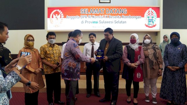 Sekertaris Daerah Provinsi Sulawesi Selatan (Sulsel), Abdul Hayat Gani, menerima Kunjungan Kerja Komisi IX DPR RI, di Ruang Rapat Pimpinan Kantor Gubernur Sulsel, Kamis, 17 November 2022/IST