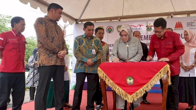 Penandatanganan kerjasama dilakukan Direktur PT BULS, Irman Yasin Limpo, dengan sejumlah pihak terkait, di Kabupaten Gowa, Sabtu, 19 November 2022.