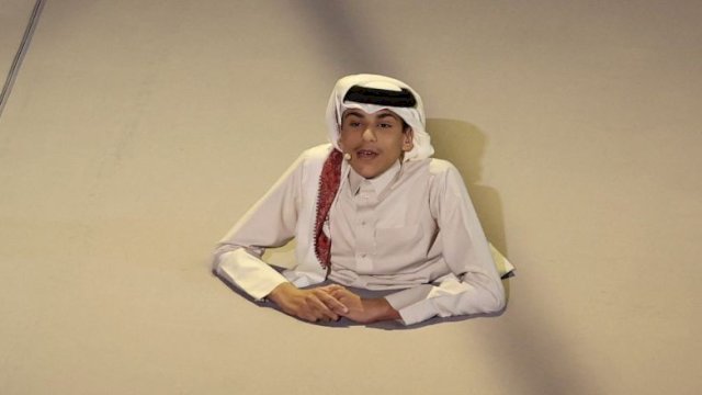 Penghafal Alquran disabilitas bernama Ghanim Al Muftah, membacakan ayat suci Alquran dalam pembukaan Piala Dunia Qatar. Foto: ist