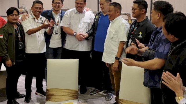 Proses perdamaian anggota HIPMI yang terlibat adu jotos dalam Munas HIPMI. Foto: ist