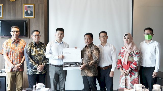 Penandatanganan Letter of Intent (LoI) Investasi Pengembangan Pembangkit Listrik Tenaga Bayu (PLTB) Kabupaten Bantaeng/Ist