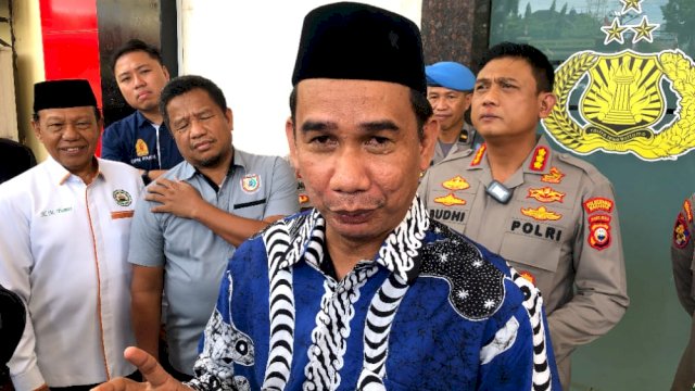 Ketua DPRD Kota Makassar, Rudianto Lallo saat diwawancarai usai pertemuan dengan sejumlah Forkopimda Kota Makassar dan tokoh agama, Kamis (24/11/2022)/Ist