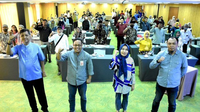 Rezki saat menggelar Sosialisasi Peraturan Daerah (Perda) nomor 2 tahun 2019 tentang Rumah Susun , di Hotel Karebosi Premier (ex Condotel), Jumat (25/11/2022)/IST