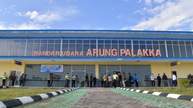 Bandara Arung Palakka
