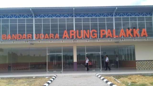 Bandar Udara Arung Palakka Kabupaten Bone/Int