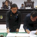 Akhir Tahun, DPRD Lutra Tetapkan Lima Perda Sekaligus