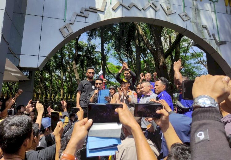 Merasa Di-PHP Sudirman Sulaiman, Driver Ojol Makassar Demo Minta Penyesuaian Tarif Segara Disahkan