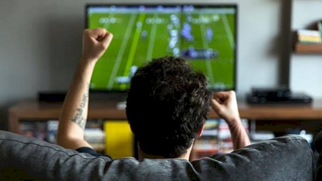 Seminggu Begadang Nonstop Nonton Piala Dunia, Wajah Pria Ini Lumpuh