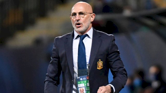 Luis de La Fuente resmi jadi pelatih Spanyol yang baru.