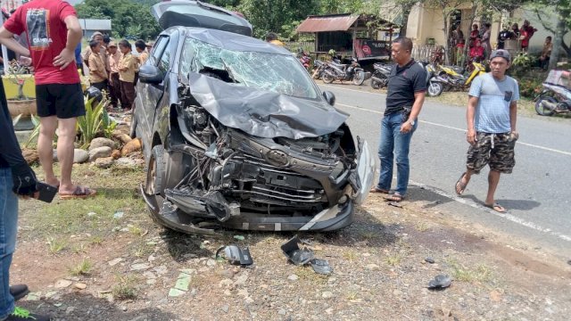 Kecelakaan Tragis di Maros Tewaskan Dua Pengendara 