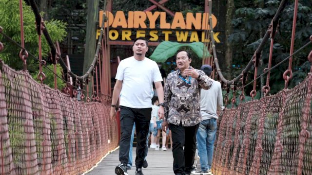 Bupati Adnan saat mengunjungi i Cimory Dairyland Puncak, di Kota Bogor, Jawa Barat/Ist