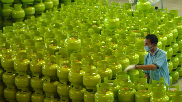 DPR Desak Jokowi Turunkan Elpiji 3 Kg 
