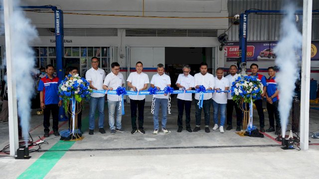 Peresmian OtoXpert di Daya. Foto: Portalmedia.id/Rafli 