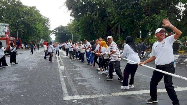 Tarik tambang IKA Unhas Sulsel yang menewaskan satu peserta dalam kegiatan tersebut(Portal Media/Ist) 