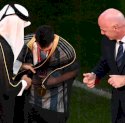  Pejabat Kesultanan Oman Tawar Jubah Hitam Lionel Messi Rp15,6 Miliar