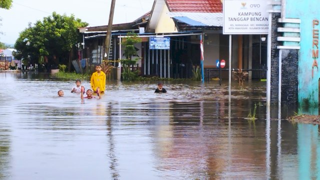 Banjir yang terjadi di Kota Makassar, beberapa waktu lalu. Foto: Portalmedia/Firda