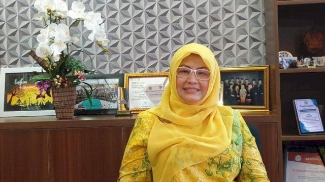 Prof Dr Indriyanti Sudirman SE MSi