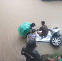 Toyota Calya Terjun ke Sungai, 5 Penumpang Tewas Terjebak di Dalam Mobil
