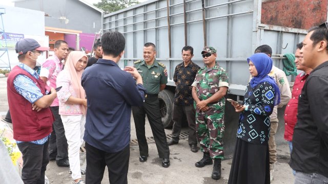 Pemda Lutra  bersama TNI-Polri serta sejumlah Perangkat Daerah terkait lainnya, melalui inspeksi mendadak (sidak) ke sejumlah SPBU, sejak Kamis (12/1/2023)/Ist