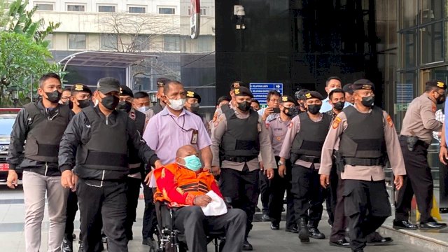 Sempat Ngaku Stroke, KPK: Lukas Enembe Sehat dan Bisa Ikuti Pemeriksaan