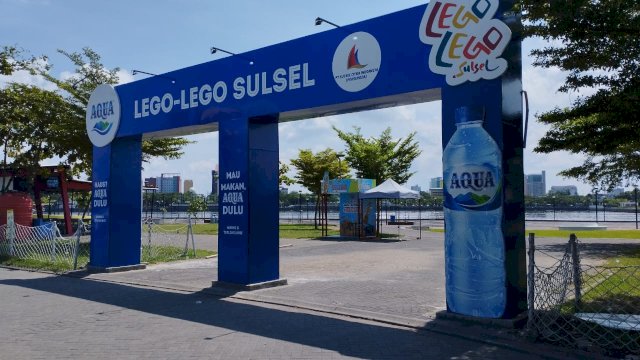 Kawasan kuliner Lego-lego di CPI Makassar. Foto: Portalmedia.id/Firda