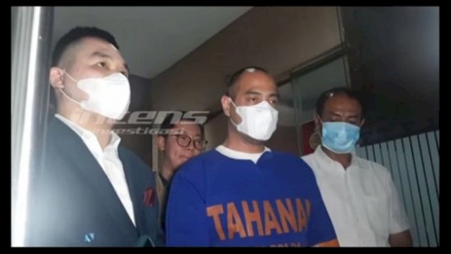 Ferry Irawan Kenakan Baju Tahanan Polda, Minta Tidak Hina dan Fitnah  