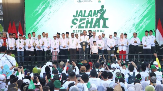 Lepas Jalan Sehat Menuju 1 Abad NU, Ini Pesan Presiden Jokowi