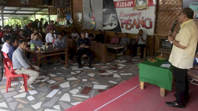 Bertemu Ratusan Kades di Luwu Raya, IAS Diingatkan Tidak Jadi Pelupa Jika Terpilih Jadi Gubernur