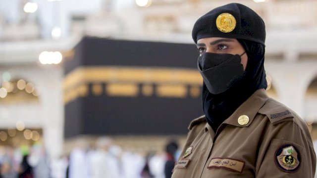 Arab Saudi Tunjuk 34 Perempuan untuk Posisi Tinggi di Masjid Suci Mekah dan Madinah