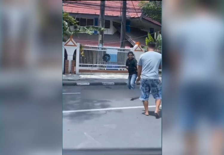 Sopir di Makassar Duel Pakai Parang dan Satu Tangan Kosong Viral di Media Sosial