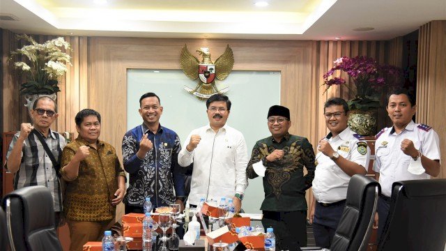 Komisi V DPR RI menerima audiensi dari jajaran DPRD Kabupaten Barru