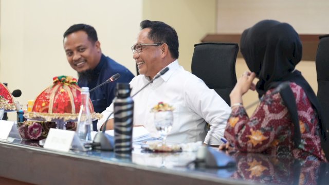 Mendagri Tito Karnavian bersama Gubernur Sulsel Andi Sudirman Sulaiman. Foto: dok 