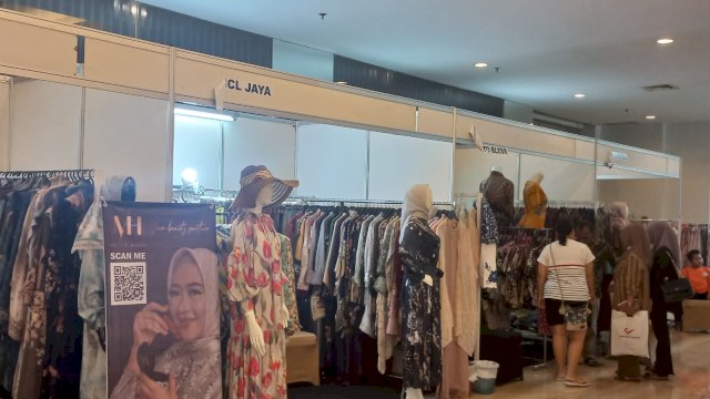 Sepuluh Brand Busana Muslim Mewarnai Event Indonesia Islamic Fashion di Claro
