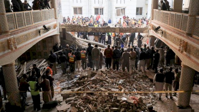 Bom bunuh diri di Masjid Pakistan. Foto: ist