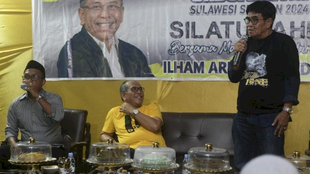 H Ramli saat memuji IAS di hadapan ratusan Masyarakat Suppa, Pinrang. 