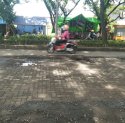 Selain Komikus Makassar, Tambalan Jalan Paving Blok juga Dikritik Pemkot Makassar
