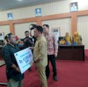 BPJS Ketenagakerjaan Serahkan Klaim JKM kepada Nelayan di Bantaeng