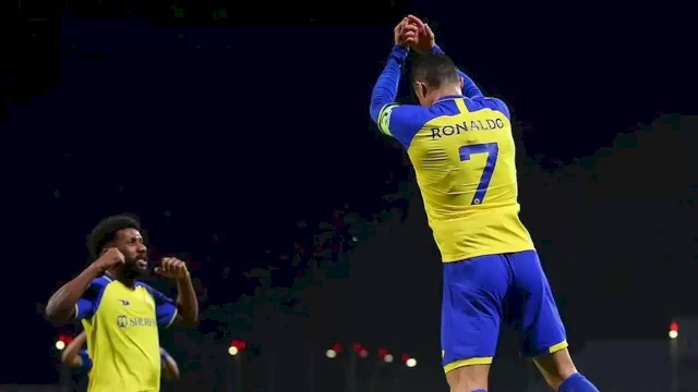 Stiker Al Nassar Cristiano Ronaldo selebrasi saat gol ke gawang lawan. (int)