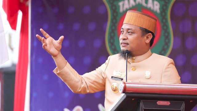 Gubernur Andi Sudirman Sulaiman 